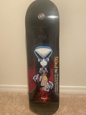 Graphic Skateboard Deck - Black/Blue